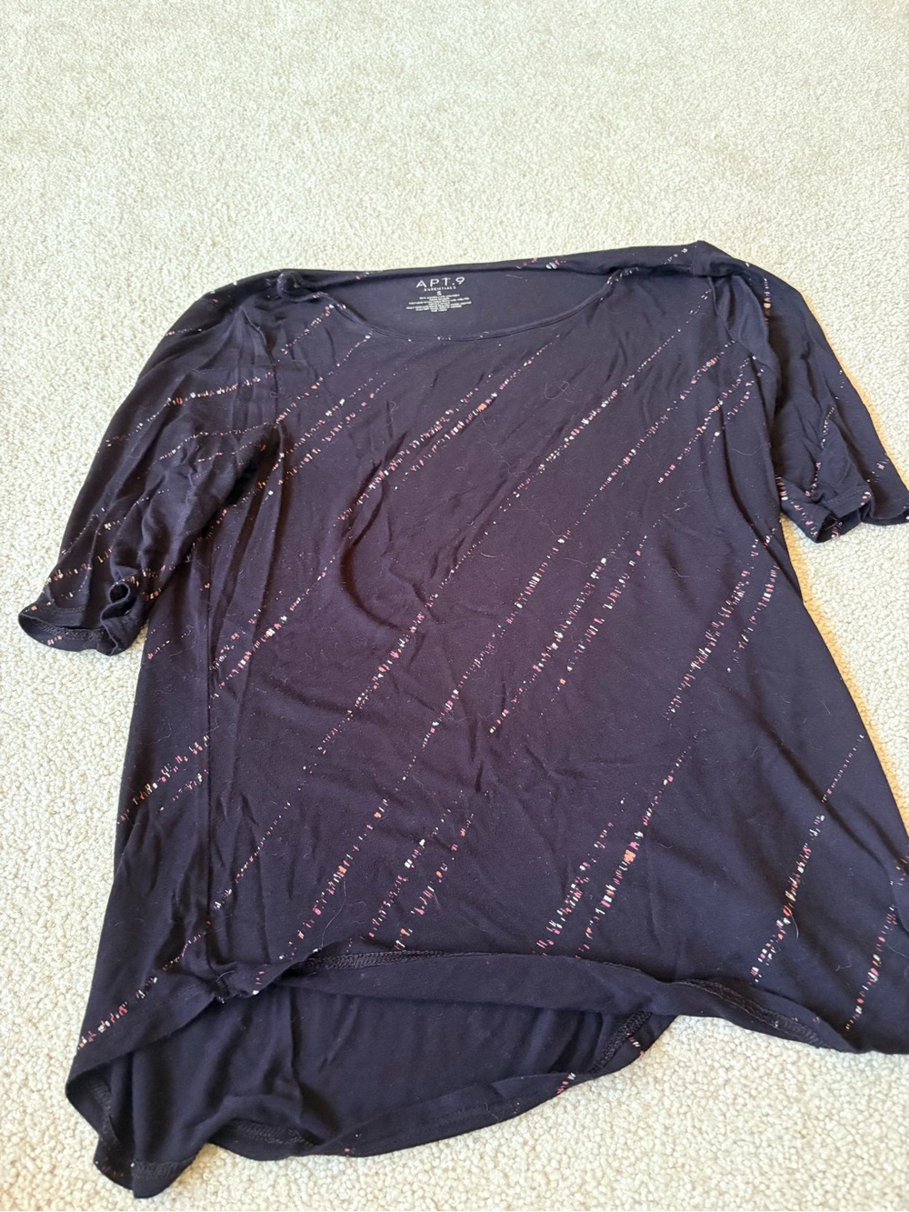 Apt. 9 Black Long-Sleeve Tee with Subtle Multicolor Speckle